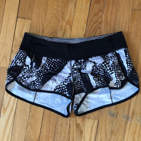 lululemon athletica Pants - Lululemon speed shorts